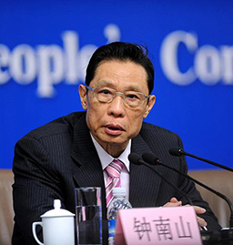 臺(tái)上壁掛一體凈食機(jī)，為您解決健康食物的問(wèn)題